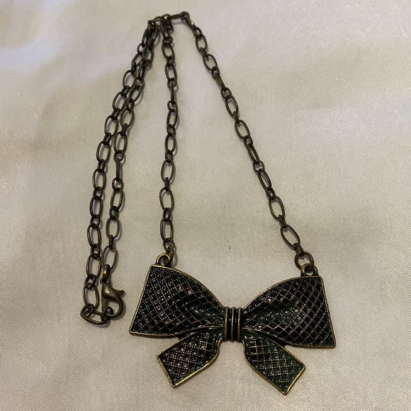 Elegant Bow Pendant Necklace in Black and Gold 9” - Picture 3 of 7